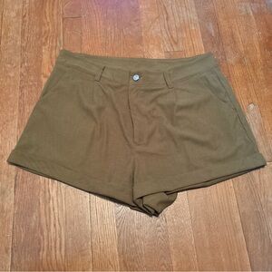 SHEIN Olive High-Waist Casual Shorts